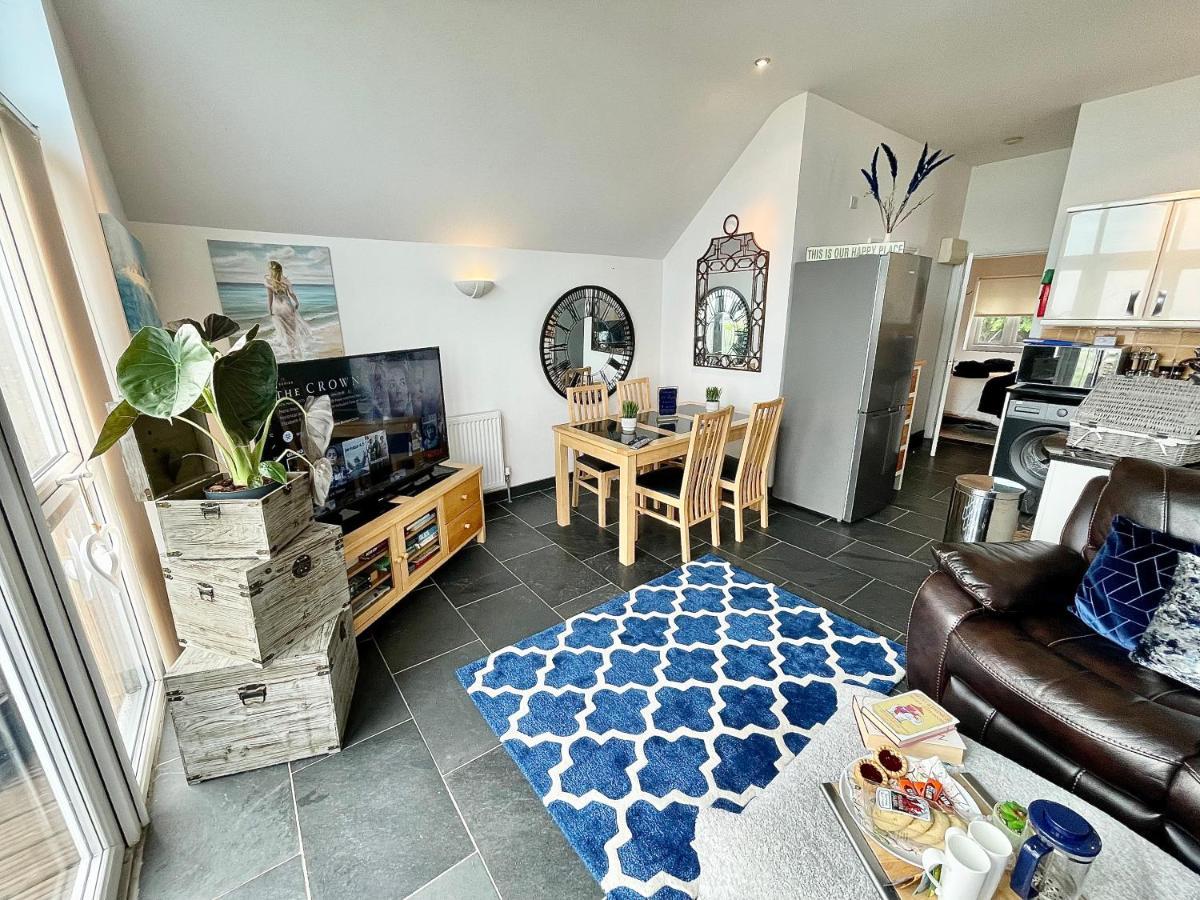 The Mermaids Watch Pendine Dog Friendly Appartement Buitenkant foto